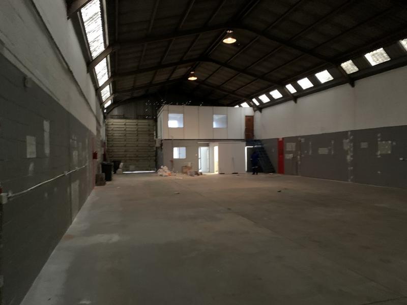To Let Commercial Property for Rent in Montague Gardens Western Cape